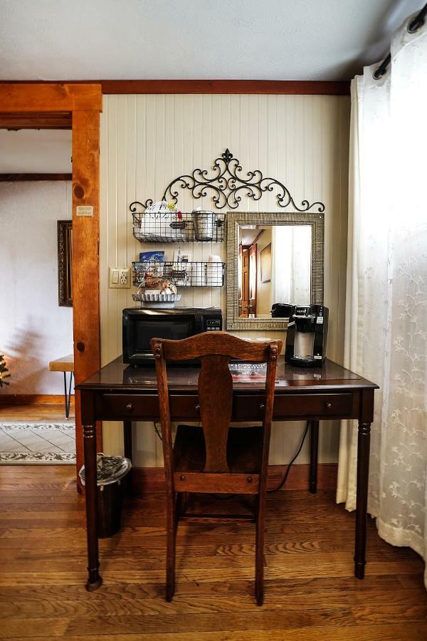 Hocking Hills Inn لوغان المظهر الخارجي الصورة