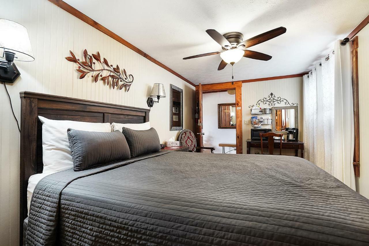 Hocking Hills Inn لوغان المظهر الخارجي الصورة