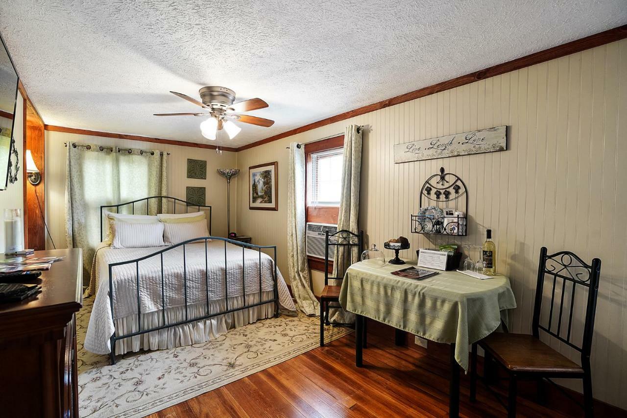 Hocking Hills Inn لوغان المظهر الخارجي الصورة