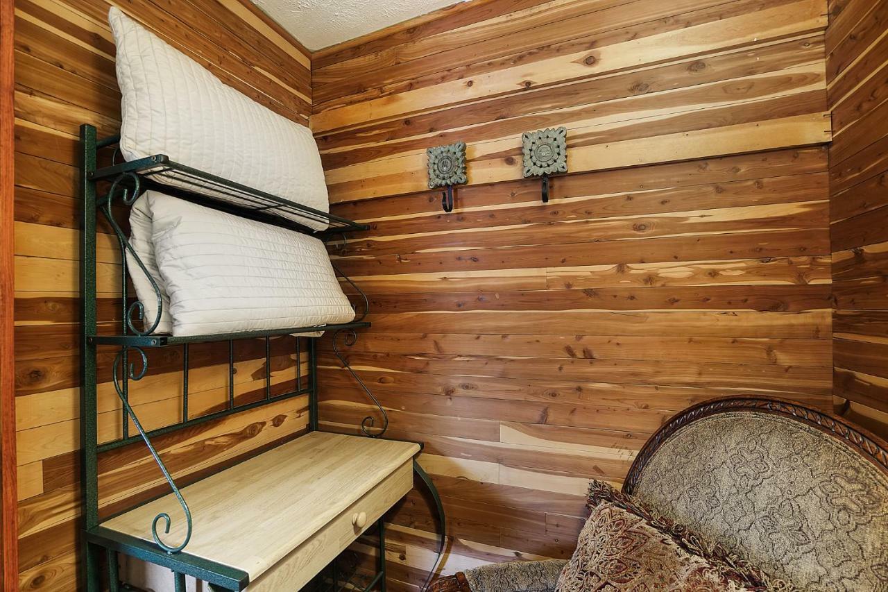 Hocking Hills Inn لوغان المظهر الخارجي الصورة